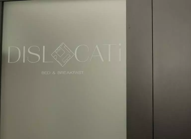 ペンション Dislocati Bnb   Jacuzzi Privata   Cucina   Tv60   Minimal Luxury