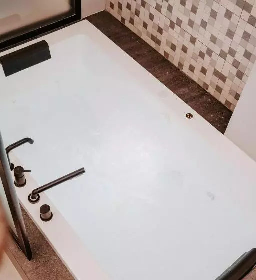 ペンション Dislocati Bnb   Jacuzzi Privata   Cucina   Tv60   Minimal Luxury