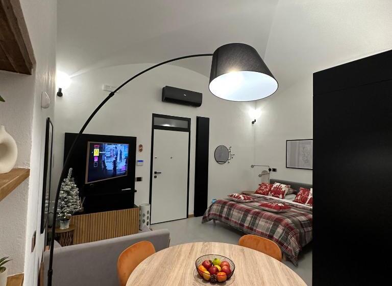 פנסיון Dislocati Bnb Jacuzzi Privata Cucina Tv60 Minimal Luxury