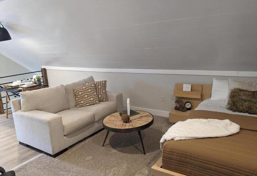 פנסיון Lakewoods Urban Suite