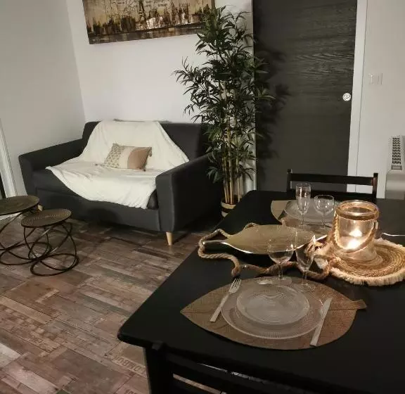 Majatalo Logement Cosy Avec Piscine Et Jacuzzi Privatifs 4 étoiles