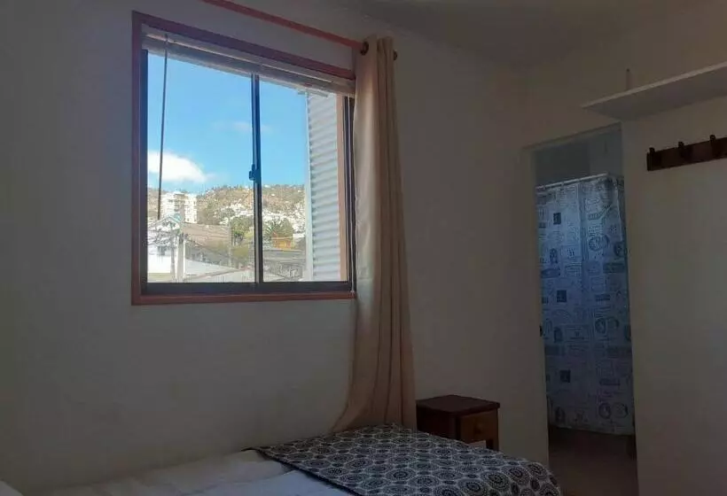 پانسیون Room In Lodge   Valparaluz House, 2 People, Private Bathroom No1641