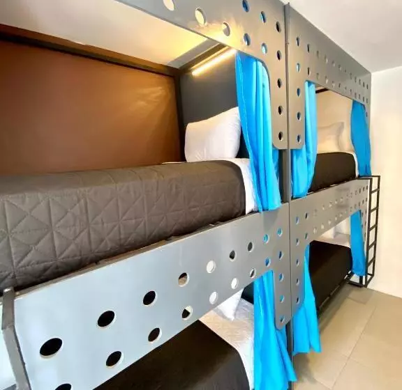 Roomies Hostel Reforma El ángel