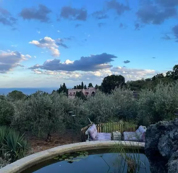 تختخواب و صبحانه Aprisa Garden