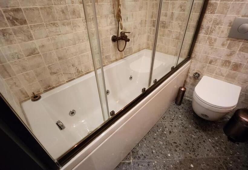 مبيت وإفطار Otel Barry