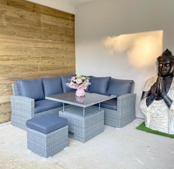 ベッドアンドブレックファースト Chambre D Hôtes La Mandala