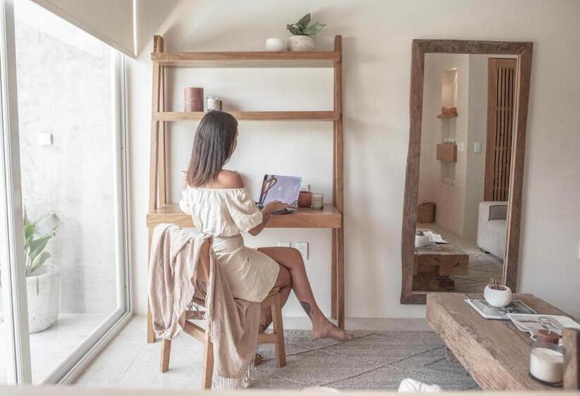 هتل Jungle Chic By Blanca