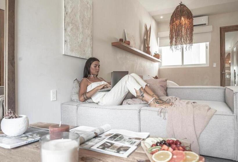 هتل Jungle Chic By Blanca