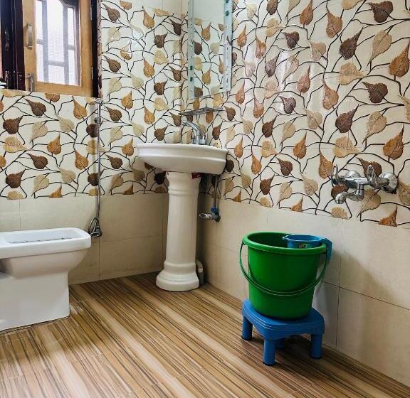 בית מלון כפרי Merlin Palace