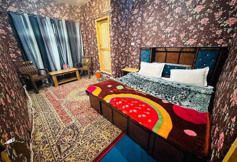 בית מלון כפרי Merlin Palace