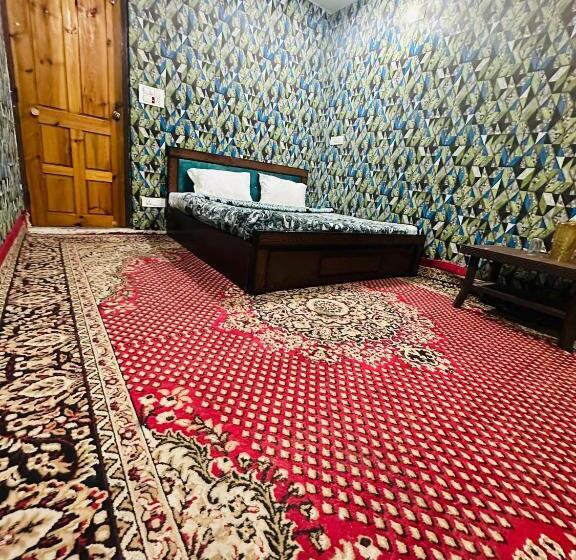 בית מלון כפרי Merlin Palace