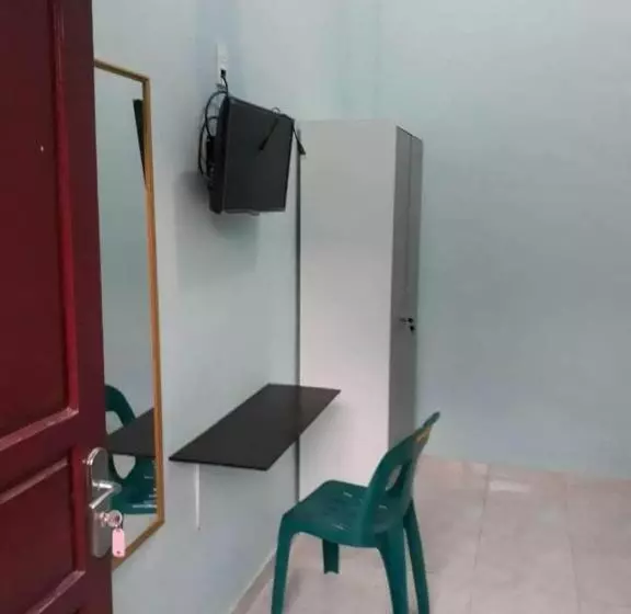 Hotelli Oyo Life 92780 Kost Bara