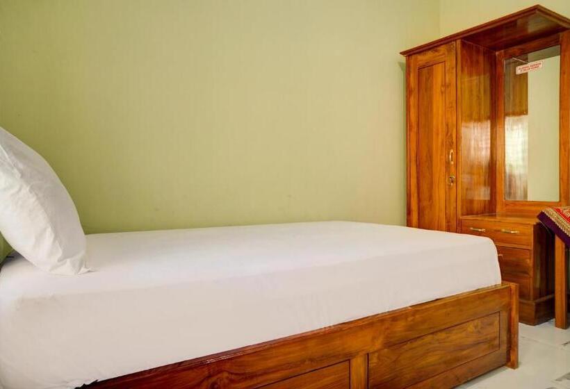 호텔 Oyo Life 92922 Kost Bu Mala 1 Syariah