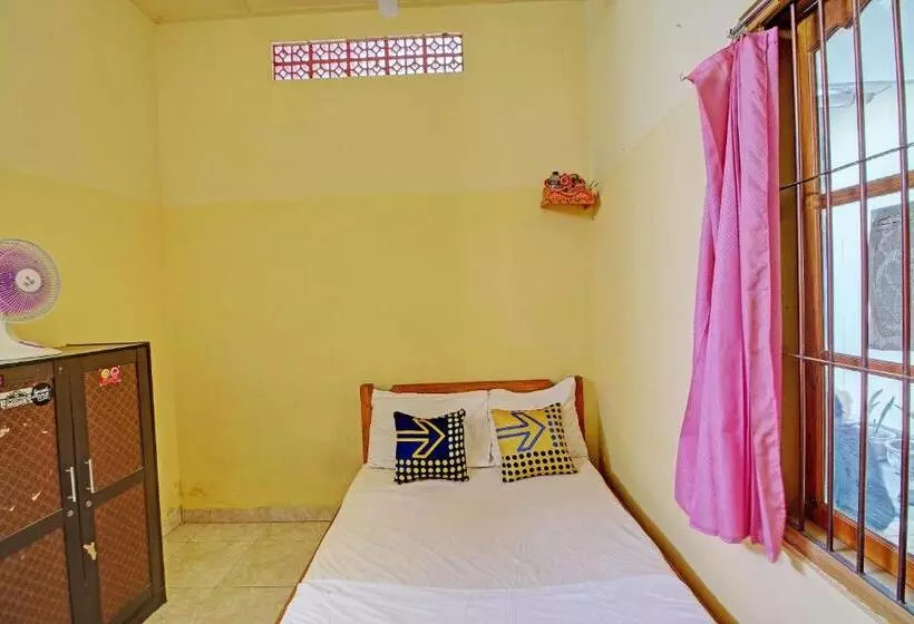 Hotelli Oyo Life 92954 Shanti Kost