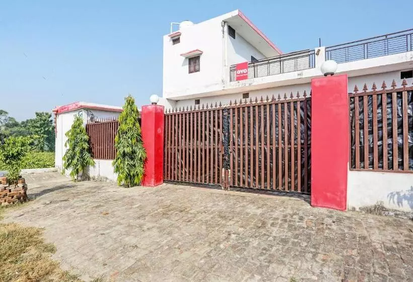 Hotelli Oyo Royal Guest House