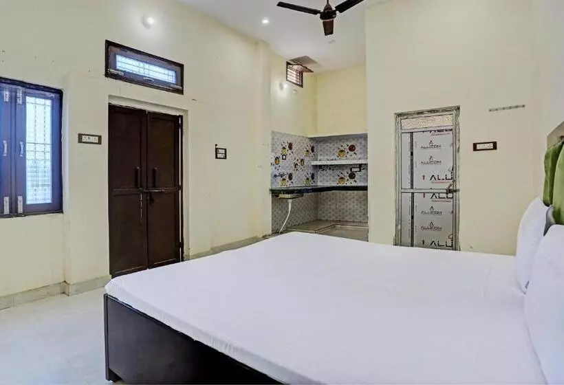 Hotelli Oyo Royal Guest House