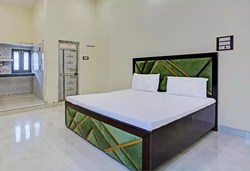 Hotelli Oyo Royal Guest House