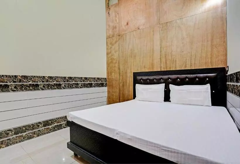 Hotelli Oyo Royal Guest House