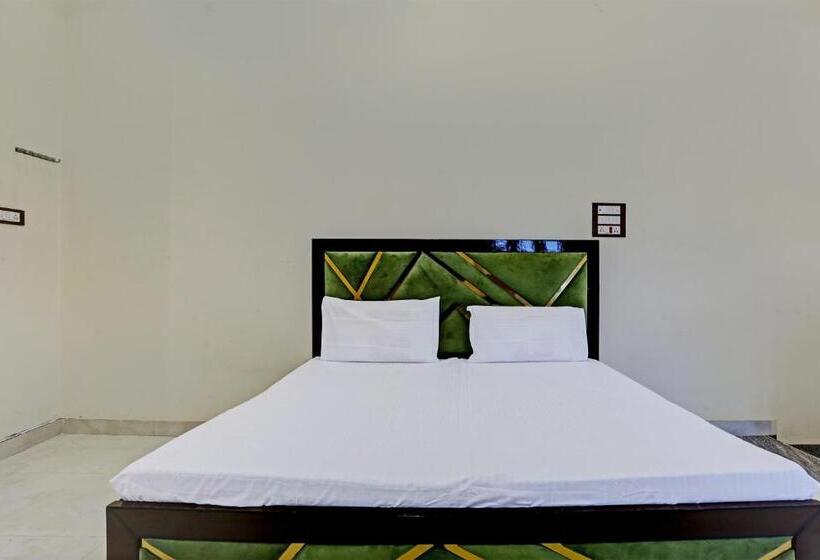 فندق Oyo Royal Guest House