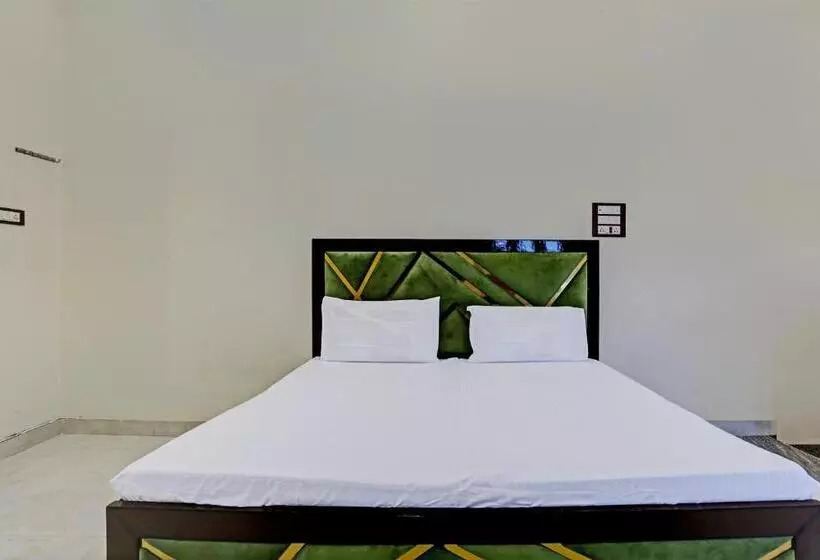 Hotelli Oyo Royal Guest House