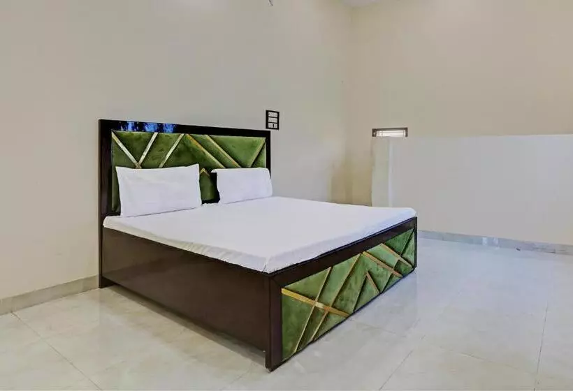 Hotelli Oyo Royal Guest House