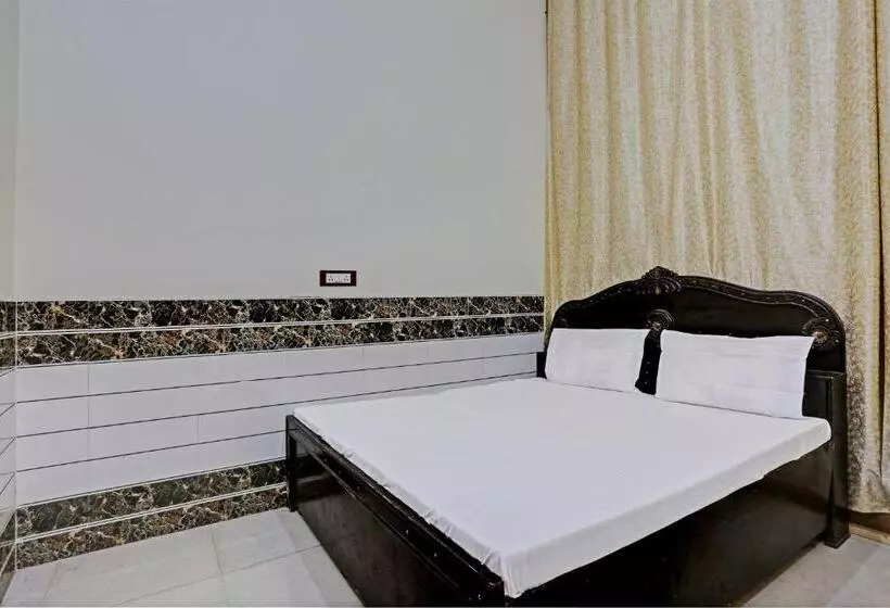 Hotelli Oyo Royal Guest House