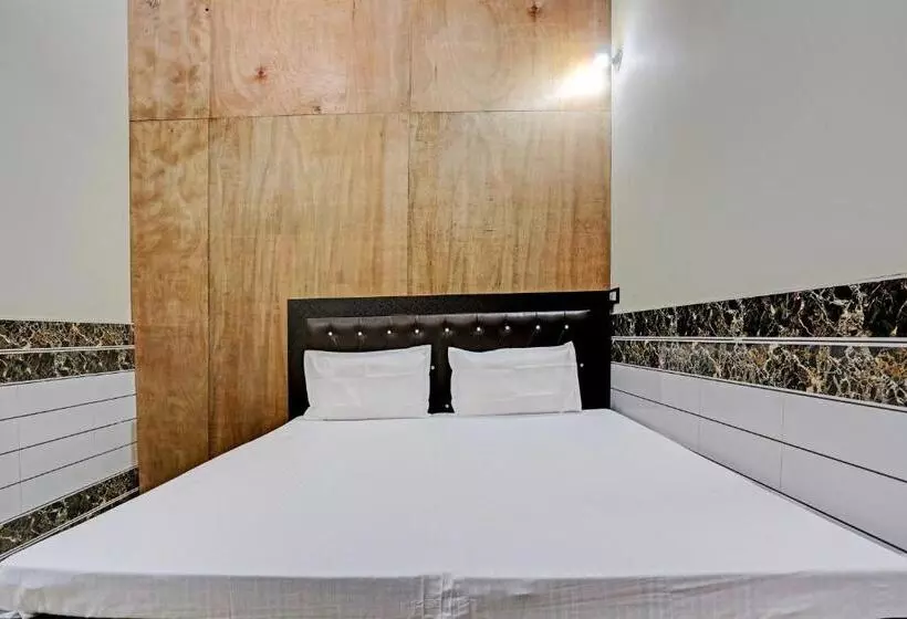 Hotelli Oyo Royal Guest House