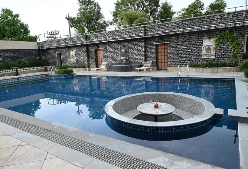 ホテル The Trishala Vilas