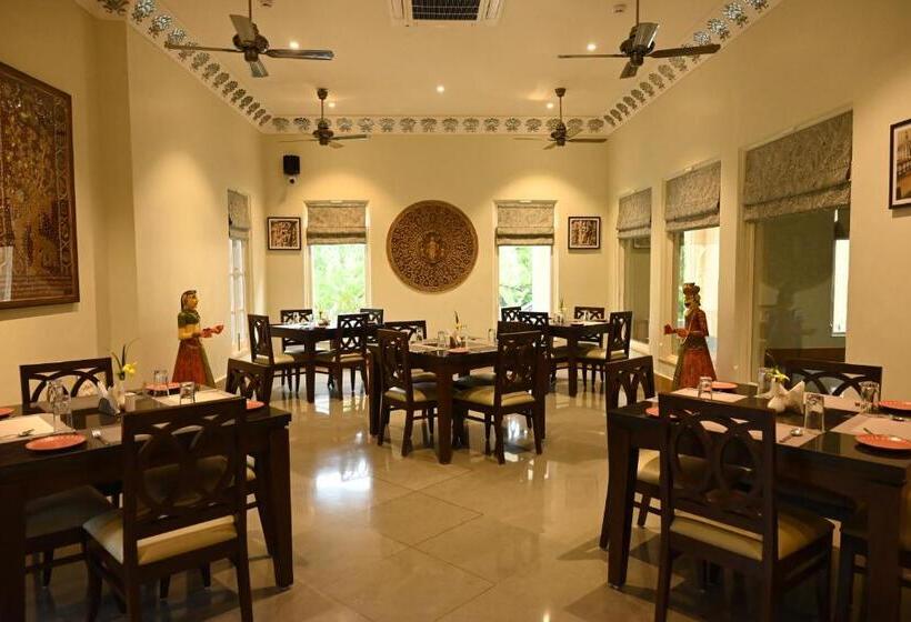 ホテル The Trishala Vilas