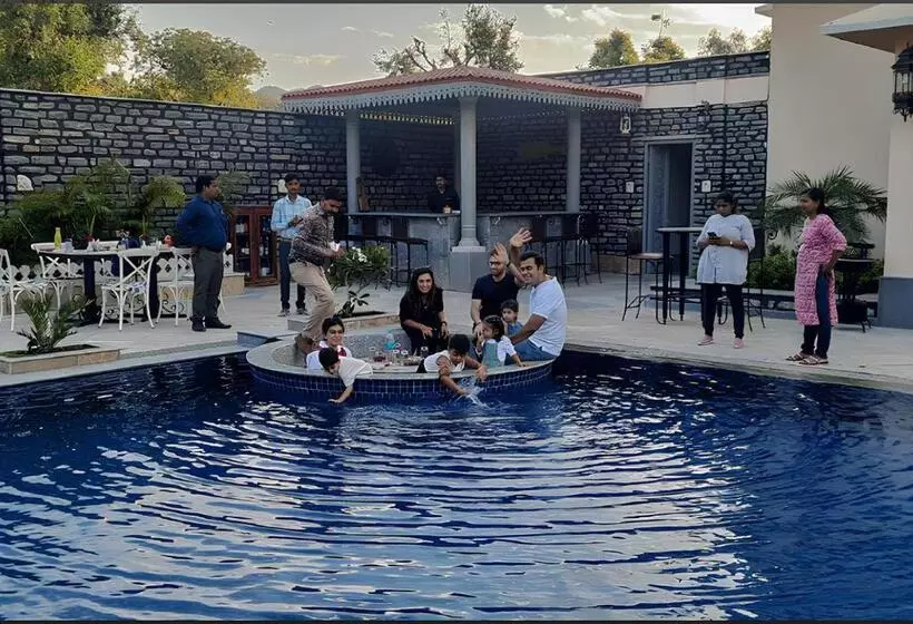 ホテル The Trishala Vilas