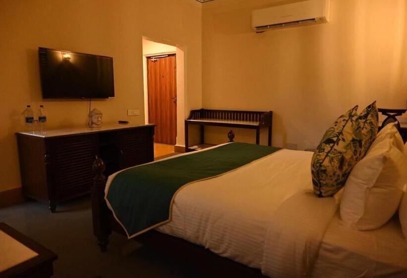 ホテル The Trishala Vilas