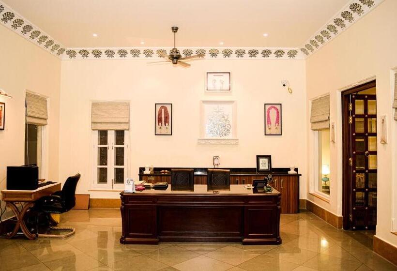 ホテル The Trishala Vilas