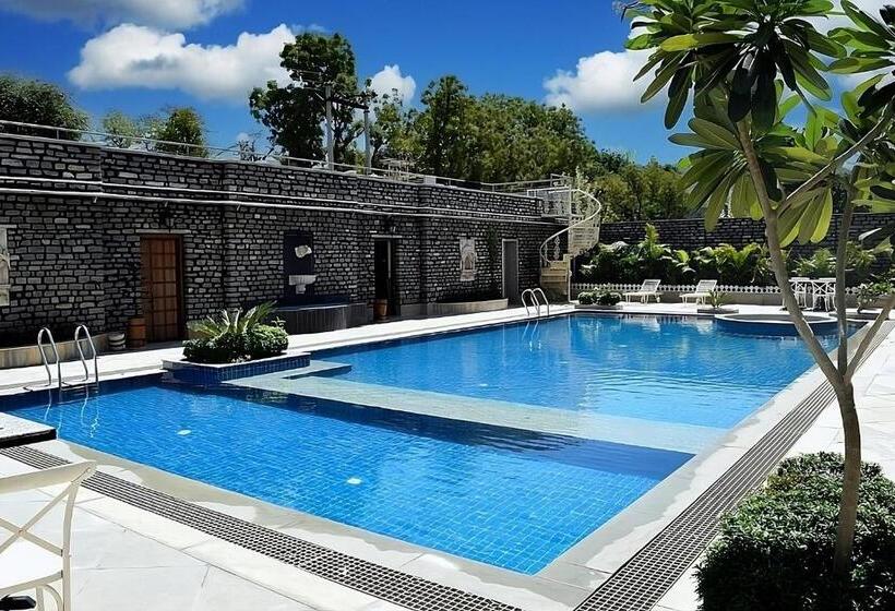 ホテル The Trishala Vilas