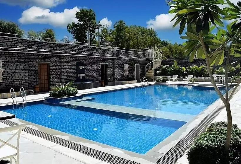 ホテル The Trishala Vilas