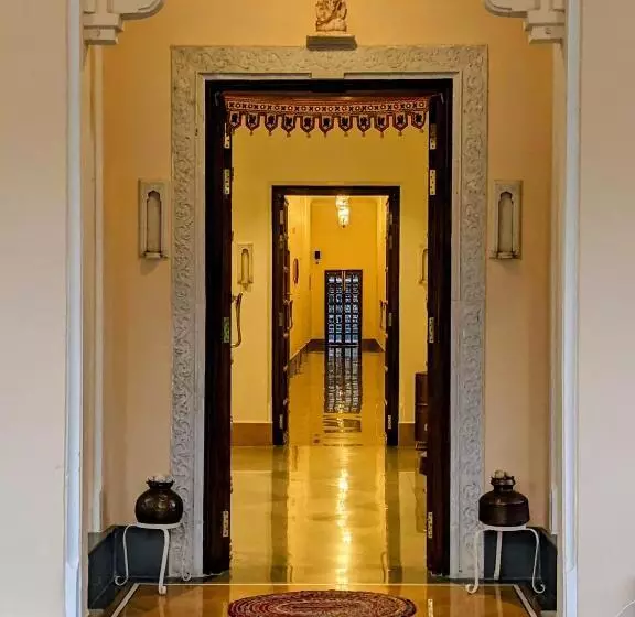 ホテル The Trishala Vilas