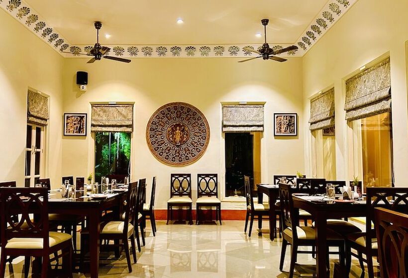 ホテル The Trishala Vilas