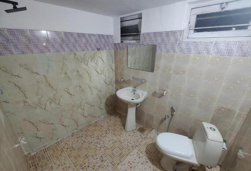 Hotel Urban Cabins Anuradhapura