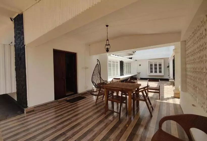Hotelli Urban Cabins Anuradhapura