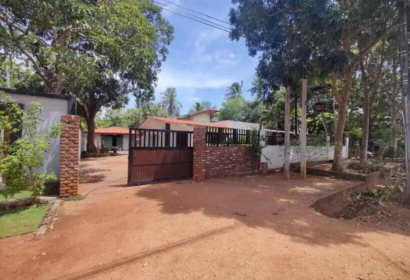 Hotelli Urban Cabins Anuradhapura