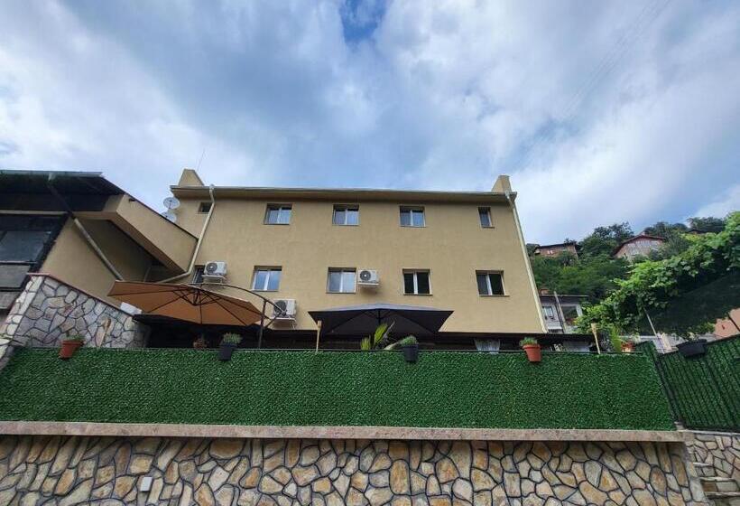 펜션 къща за гости бовъ