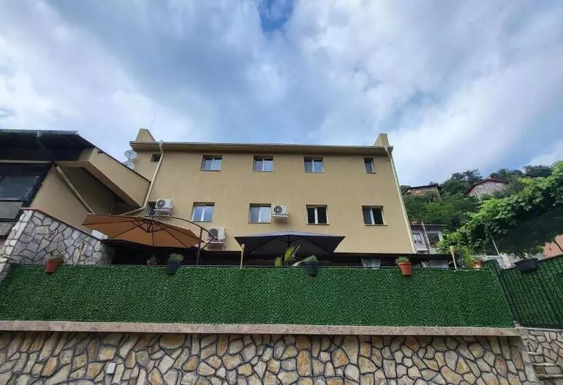 ペンション къща за гости бовъ