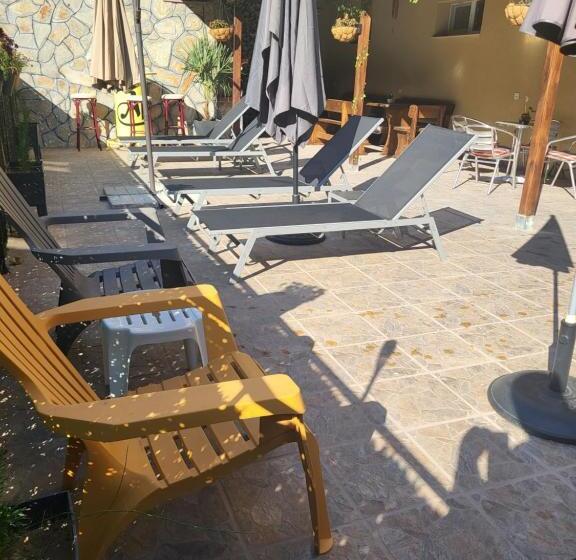 펜션 къща за гости бовъ