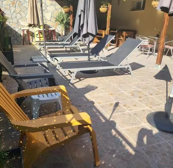 ペンション къща за гости бовъ