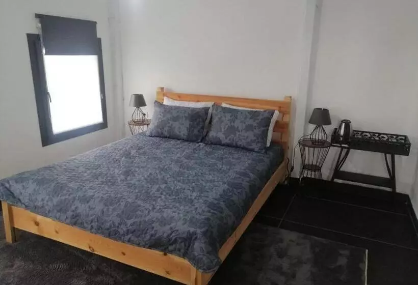 ペンション Baykus Guesthouse Konukevi