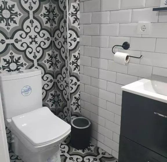 ペンション Baykus Guesthouse Konukevi