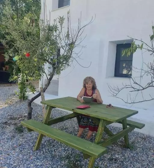 ペンション Baykus Guesthouse Konukevi