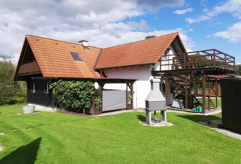 Majatalo Ferienhaus Am Bach