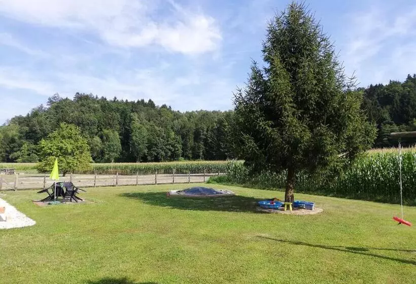 Majatalo Ferienhaus Am Bach