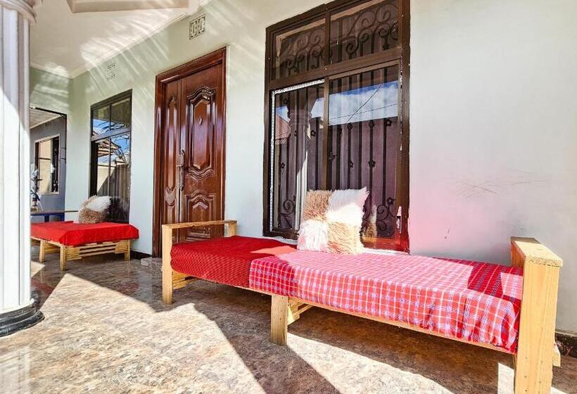 ペンション Focus Mawio Hostel