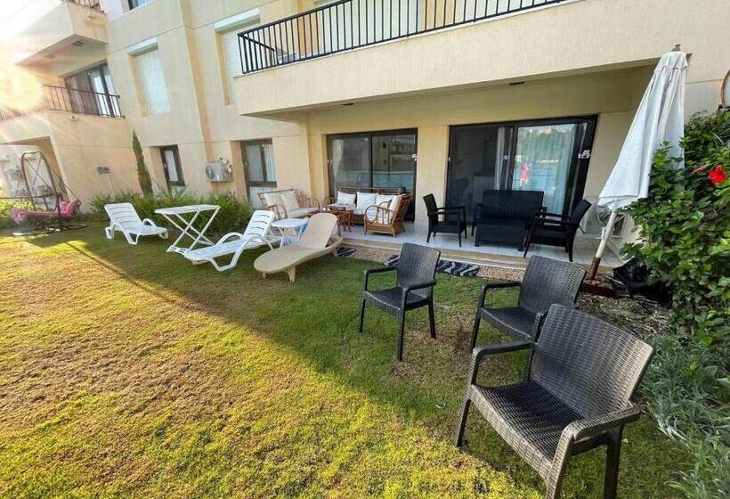 پانسیون Ground Chlat First Row Lagoon 2 Bedrooms At Blanca Marassi